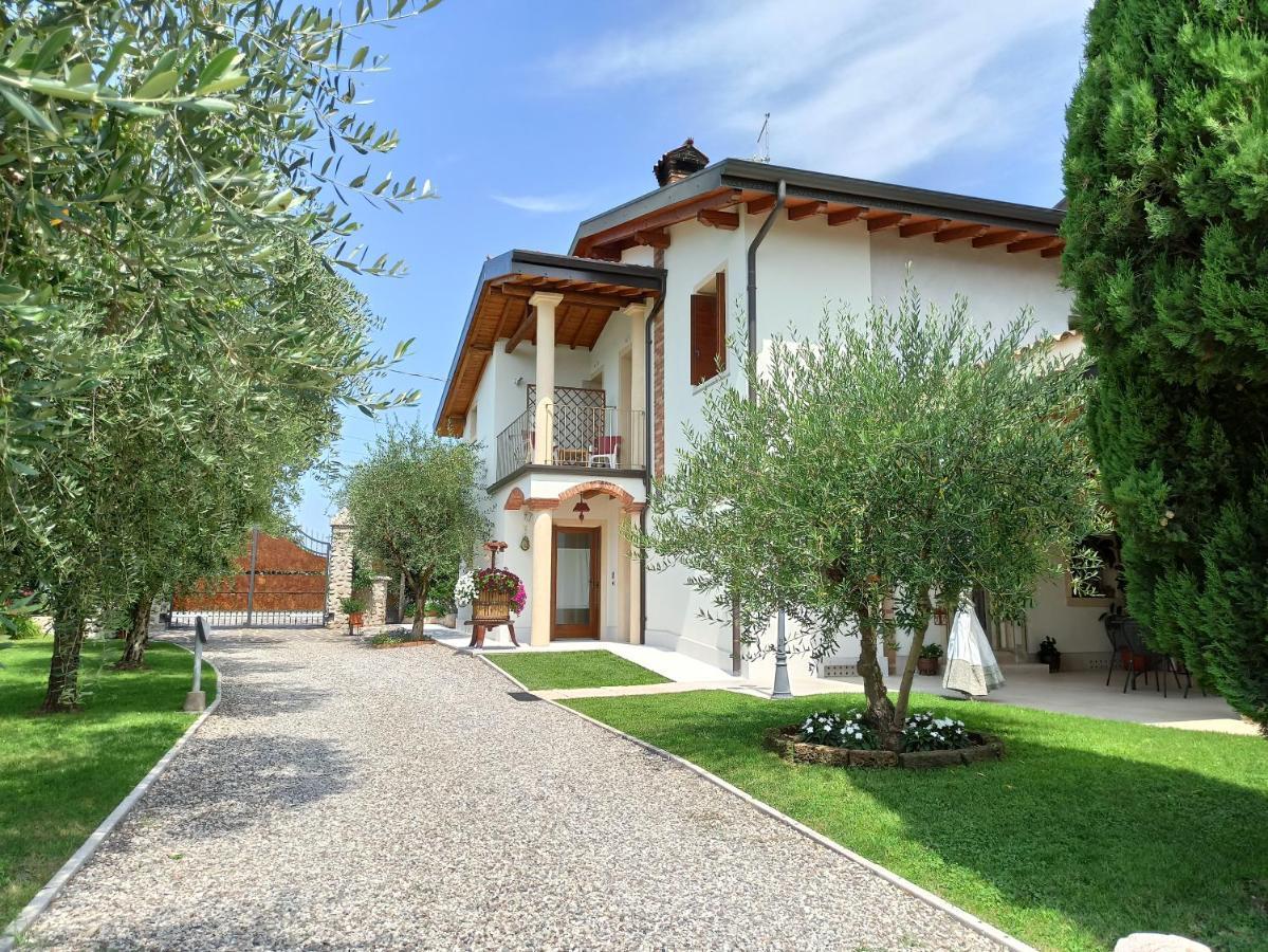 Le Zampolle B & B Colà Kültér fotó